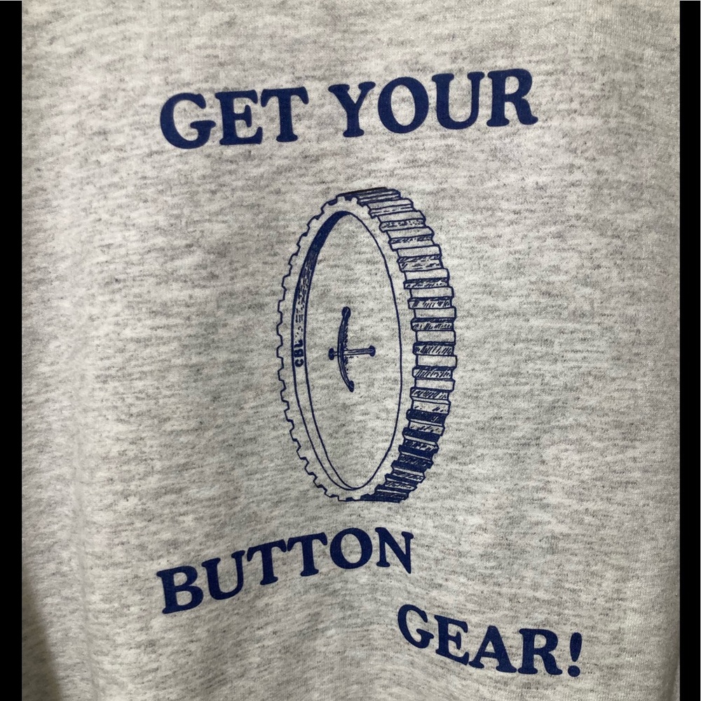 Vintage 90’s Hanes ComfortBlend “Get Your Button Gear” White Crew Neck - Adult M - Picture 4 of 4
